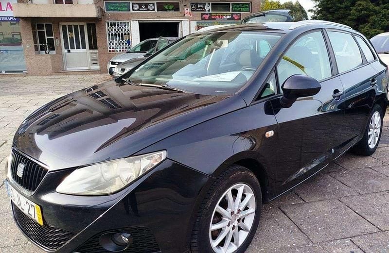 Usado Seat Ibiza 70 HP (51 kW) 2010 Preto