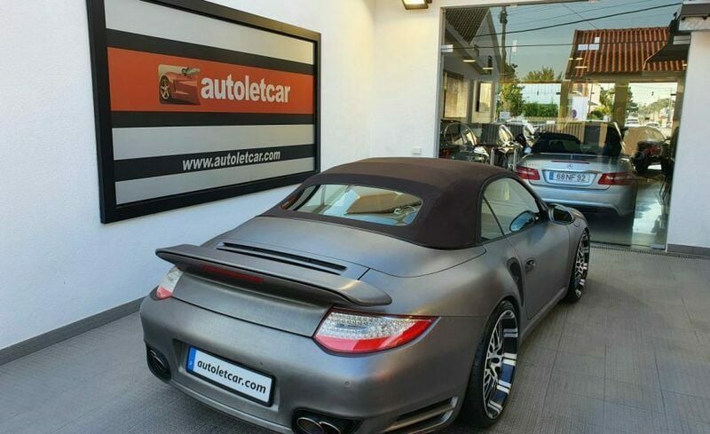 Usado Porsche 911 Carrera 997 HP (733 kW) 2010 Cinzento Cabrios