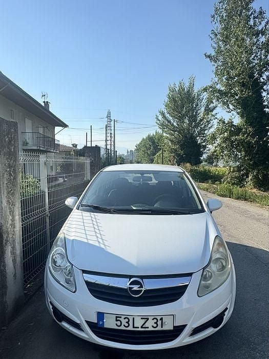 Usado 2007 Opel Corsa Sedan | € 2.500 (Bom preço) - Imagem 1/4