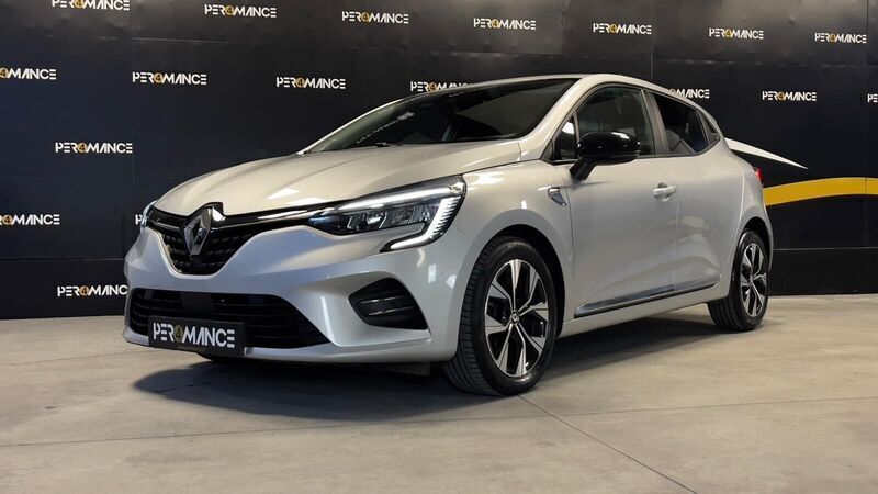 Cinza Usado 2021 Renault Clio V LIMITED | € 13.899 (Bom preço) - Imagem 1/4