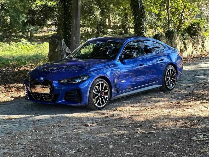 Azul Usado 2022 BMW i4 Sedan | € 49.990 (Preço justo) - Imagem 1/4