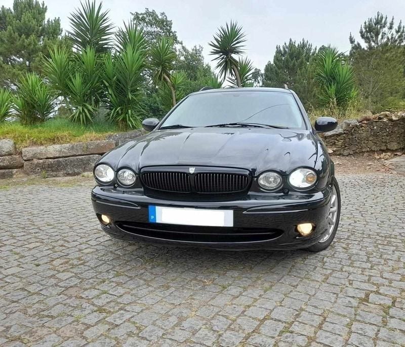 Usado Jaguar X-type 155 HP (114 kW) 2005 Preto