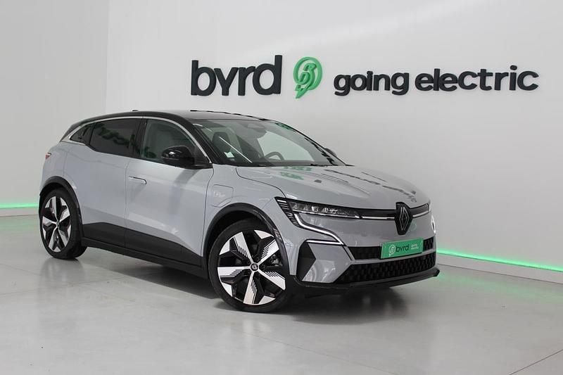 Cinza nardo Usado 2022 Renault Mégane Equilibre | € 23.900 (Preço justo) - Imagem 1/4