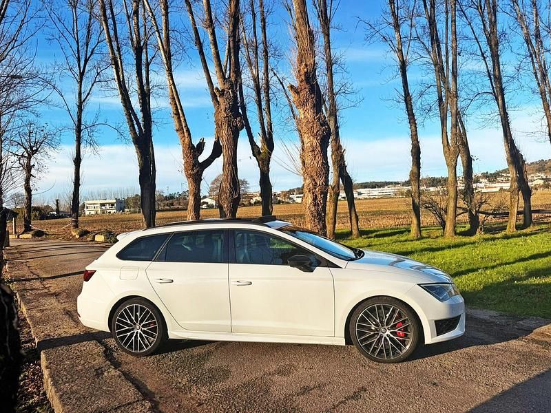 Usado Seat Leon CUPRA 280 HP (205 kW) 2015 Branco Carrinha