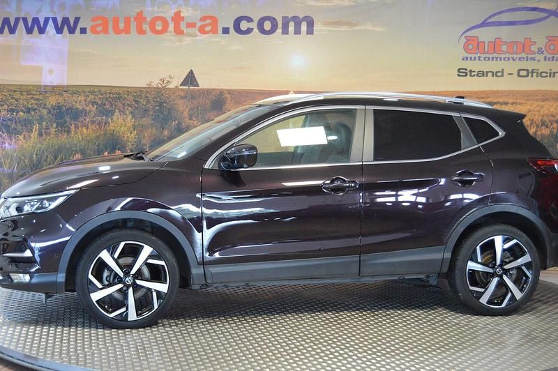 Usado Nissan Qashqai Tekna 160 HP (117 kW) 2019 Preto SUV