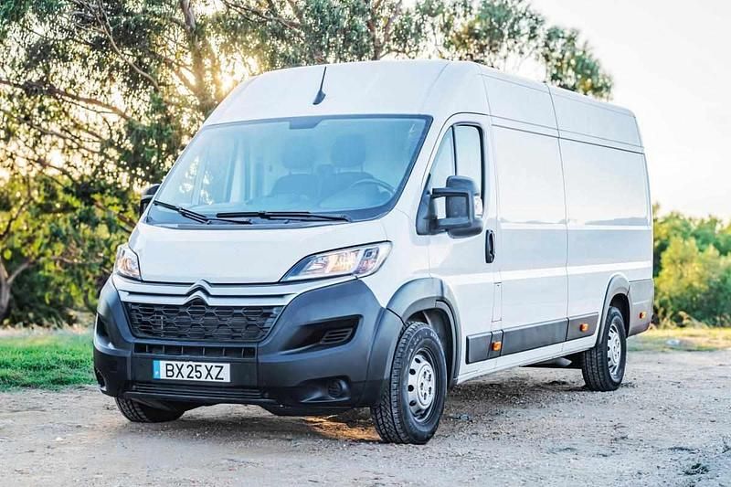 Branco Usado 2024 Citroën Jumper Monovolume | € 29.900 (Caro) - Imagem 1/4