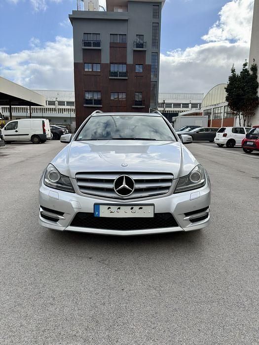 Usado 2012 Mercedes C200 Sedan | € 8.900 (Super Preço) - Imagem 1/4