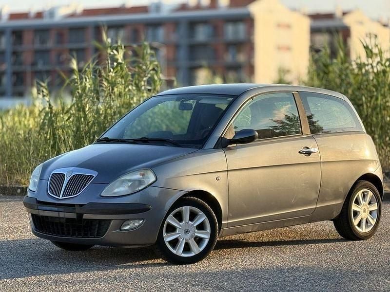 Usado 2004 Lancia Ypsilon Citadino | € 1.250 - Imagem 1/4