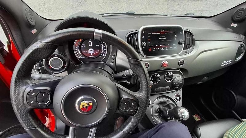 Usado Abarth 595 160 HP (117 kW) 2018 Vermelho Citadino