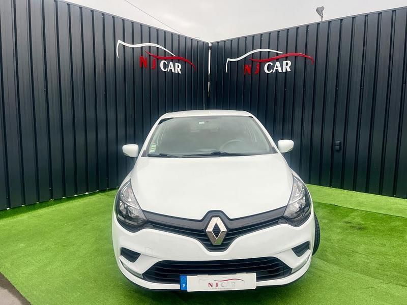 Usado Renault Clio IV 75 HP (55 kW) 2016 Branco