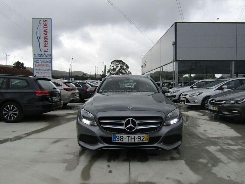 Cinza prata Usado 2017 Mercedes C180 Avantgarde Carrinha | € 21.000 (Preço justo) - Imagem 1/1
