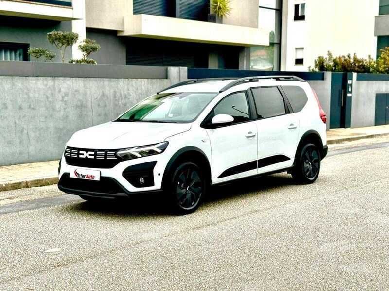 Branco Usado 2024 Dacia Jogger Expression Monovolume | € 19.900 (Bom preço) - Imagem 1/1