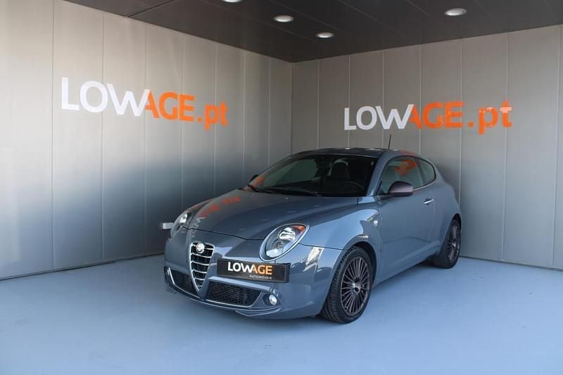 Cinzento Usado 2016 Alfa Romeo MiTo Citadino | € 10.900 (Preço elevado) - Imagem 1/4
