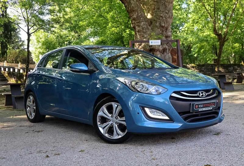Usado Hyundai i30 Style 128 HP (94 kW) 2014 Azul Citadino