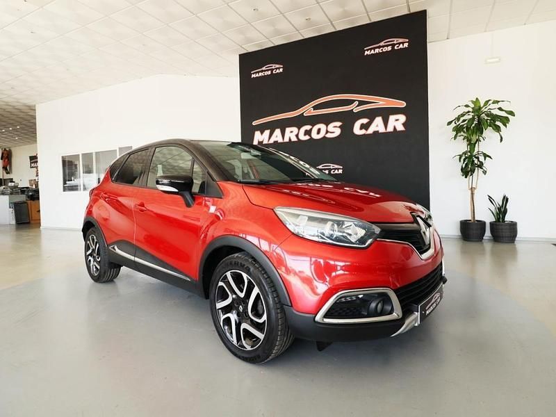 Vermelho Usado 2015 Renault Captur SUV | € 13.900 (Caro) - Imagem 1/4