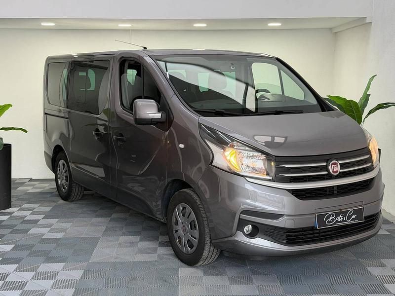 Cinza Usado 2019 Fiat Talento Monovolume | € 23.990 (Bom preço) - Imagem 1/4