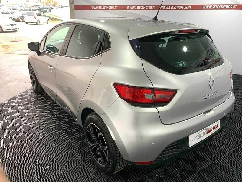 Usado Renault Clio IV 90 HP (66 kW) 2015 Cinzento