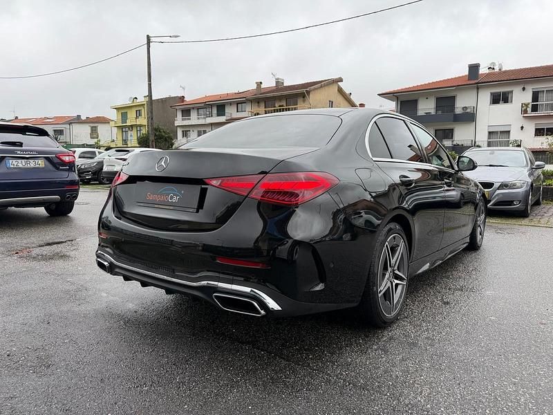 Usado Mercedes C300 AMG line 265 HP (194 kW) 2023 Cinza Sedan