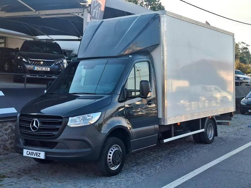 Cinza Usado 2022 Mercedes Sprinter Van | € 38.900 (Caro) - Imagem 1/4