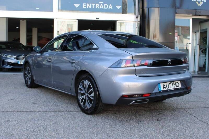 Usado Peugeot 508 Allure 130 HP (95 kW) 2021 Cinzento Citadino