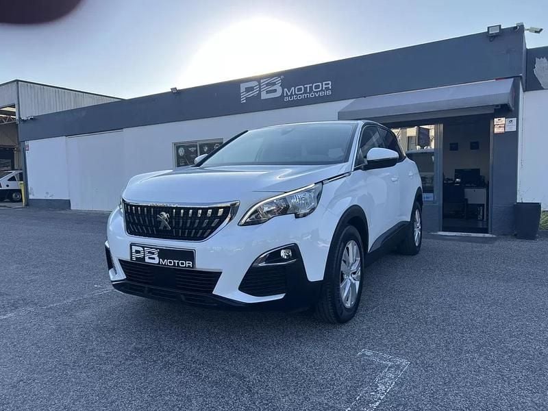 Branco Usado 2023 Peugeot 3008 SUV | € 17.499 - Imagem 1/4