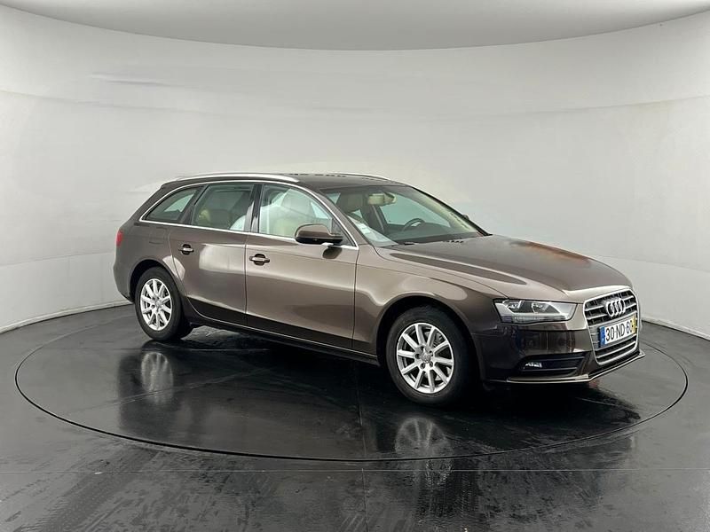 Castanho Usado 2012 Audi A4 Carrinha | € 11.000 (Super Preço) - Imagem 1/4