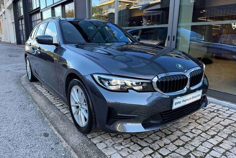 Usado BMW 320e Advantage 163 HP (119 kW) 2021 Cinzento Carrinha
