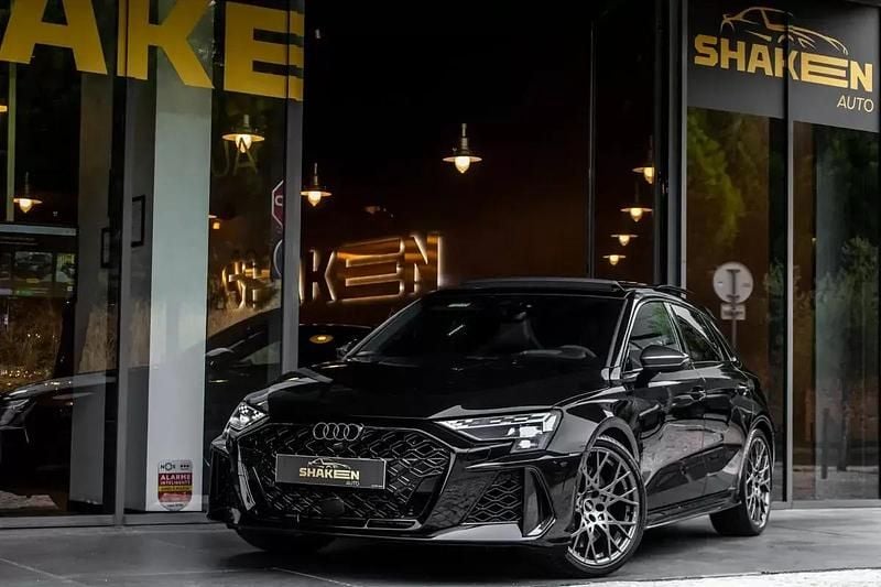 Preto Usado 2025 Audi RS3 Sportback Citadino | € 86.990 - Imagem 1/4