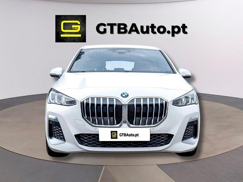 Branco Usado 2023 BMW 218 M Sport Carrinha | € 38.999 - Imagem 1/4