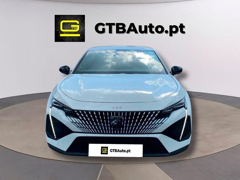 Branco Usado 2024 Peugeot 408 GT GT SUV | € 29.750 - Imagem 1/4