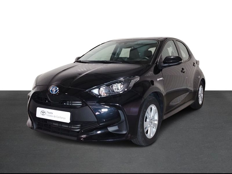 Preto (pintura metalizada) Usado 2023 Toyota Yaris Comfort Sedan | € 23.500 (Preço justo) - Imagem 1/4