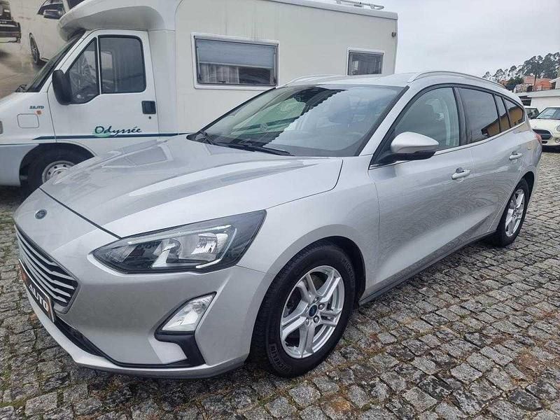 Cinza Usado 2020 Ford Focus Active Carrinha | € 13.500 (Preço justo) - Imagem 1/4