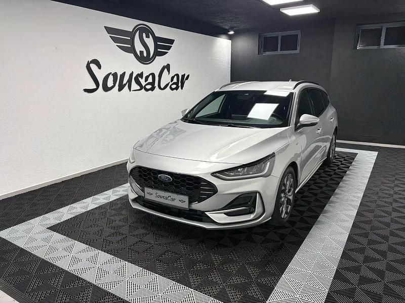 Usado Ford Focus ST-Line 125 HP (91 kW) 2023 Cinza Carrinha