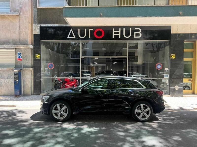 Preto Usado 2019 Audi e-tron SUV | € 34.950 (Preço justo) - Imagem 1/4