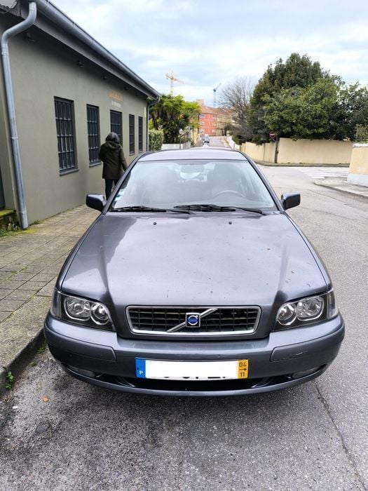 Usado 2004 Volvo S40 Sedan | € 2.600 - Imagem 1/4