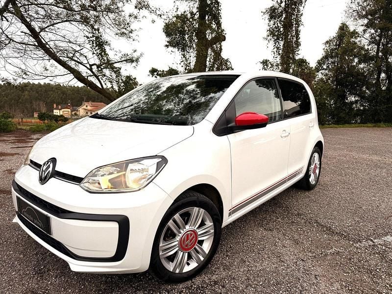 Branco Usado 2018 VW up! move up! Citadino | € 11.465 (Preço justo) - Imagem 1/4