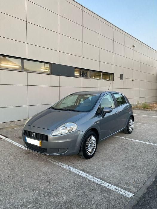 Usado 2006 Fiat Grande Punto Citadino | € 2.950 (Bom preço) - Imagem 1/4