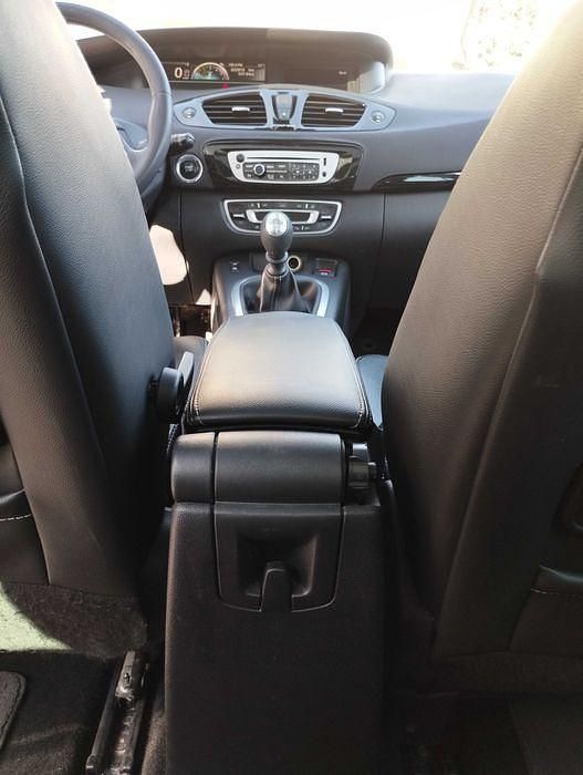 Usado 2012 Renault Scénic III Monovolume | € 8.000 (Preço justo) - Imagem 1/4