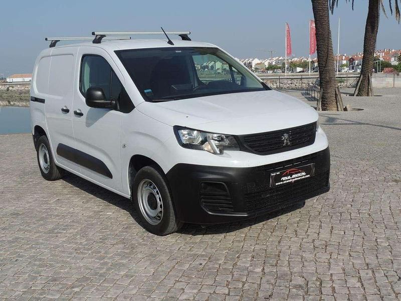 Branco Usado 2023 Peugeot Partner Van | € 18.999 (Preço elevado) - Imagem 1/4