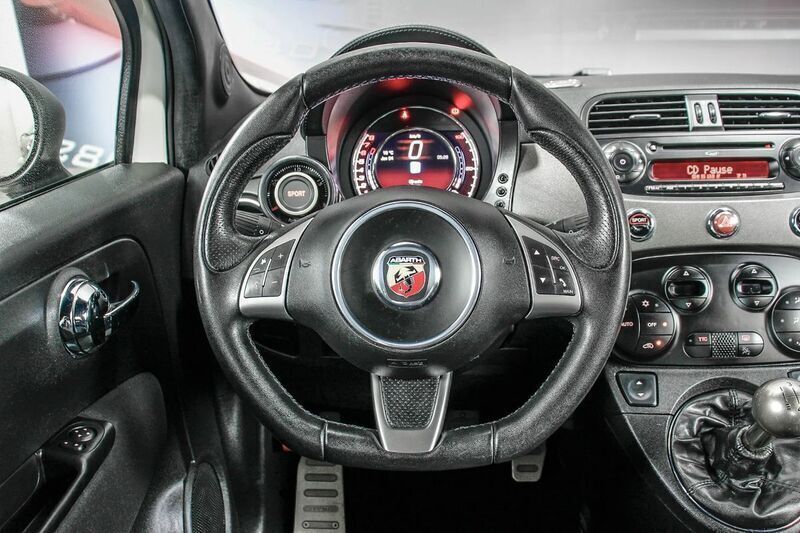 Usado Abarth 500 Competizione 180 HP (132 kW) 2016 Branco Citadino