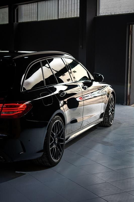 Preto Usado 2016 Mercedes C63S AMG AMG Carrinha | € 52.999 - Imagem 1/4