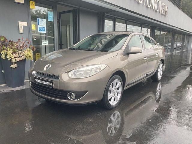 Cinzento Usado 2010 Renault Fluence Sedan | € 6.500 - Imagem 1/4