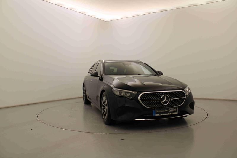Preto Usado 2024 Mercedes E220 Carrinha | € 53.990 (Preço justo) - Imagem 1/4
