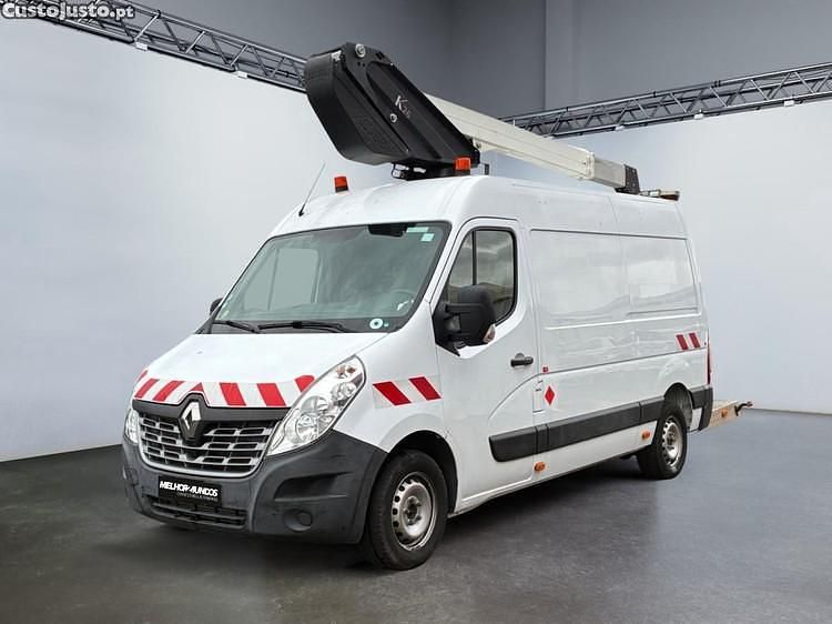 Usado Renault Master 130 HP (95 kW) 2019 Branco