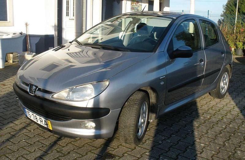 Usado 2001 Peugeot 206 Sedan | € 2.450 (Bom preço) - Imagem 1/4