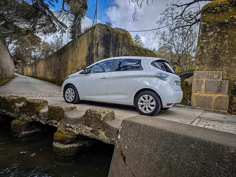 Usado Renault Zoe 64 kW (88 HP) 2014 Branco Citadino