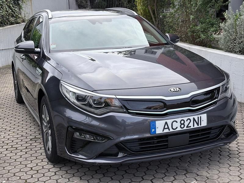 Usado Kia Optima 205 HP (150 kW) 2020 Cinza Carrinha