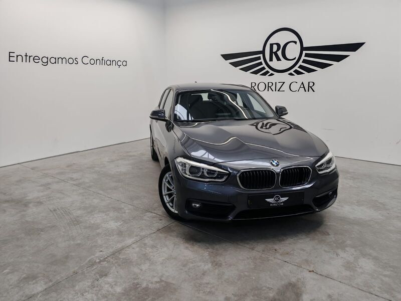 Cinza Usado 2019 BMW 116 Advantage Citadino | € 17.490 (Bom preço) - Imagem 1/4
