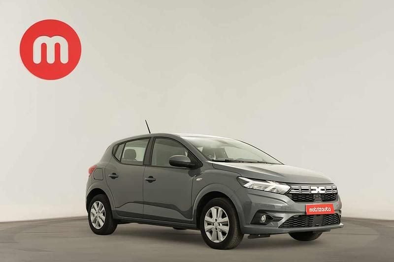 Cinzento Usado 2024 Dacia Sandero Citadino | € 16.999 (Preço justo) - Imagem 1/4