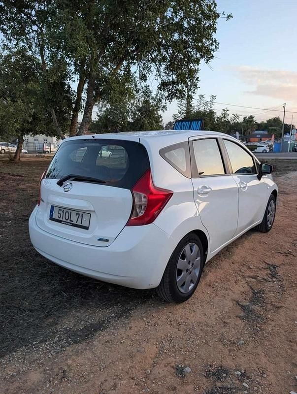 Usado Nissan Note 80 HP (58 kW) 2014 Branco Citadino